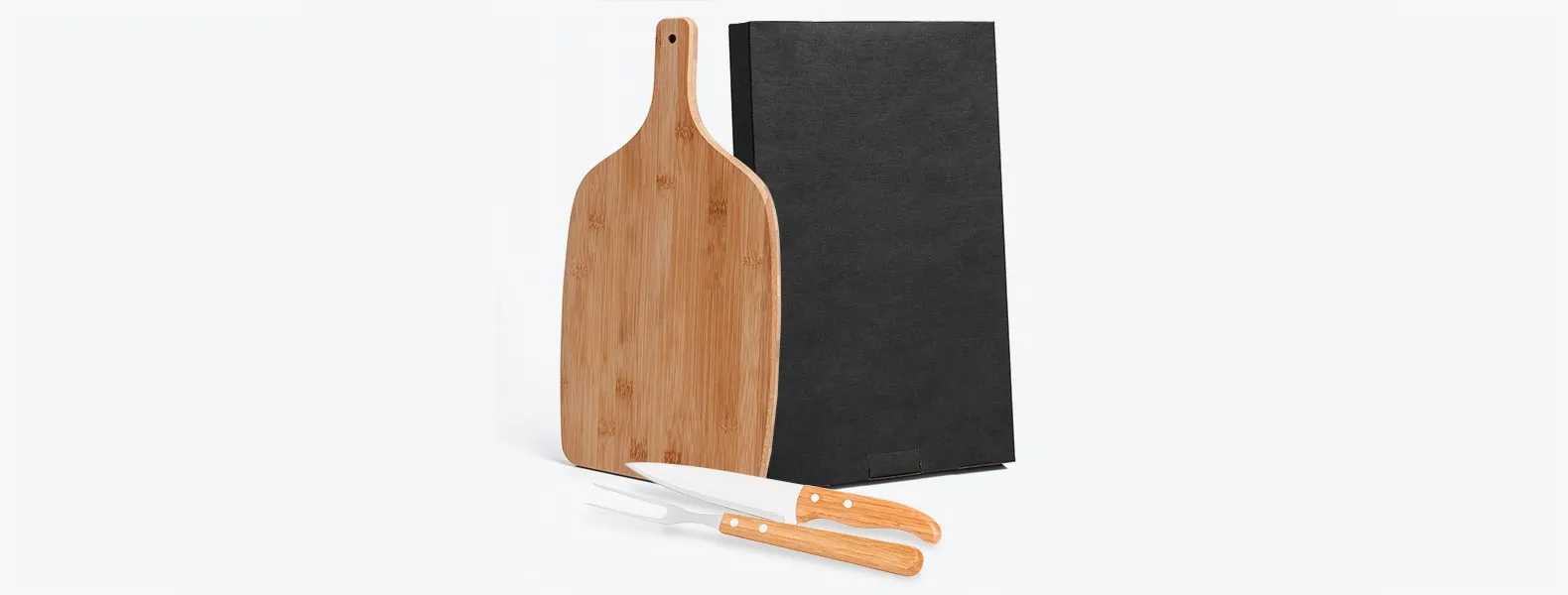 Kit para Cozinha em Bambu com Tábua e Facas com Logo