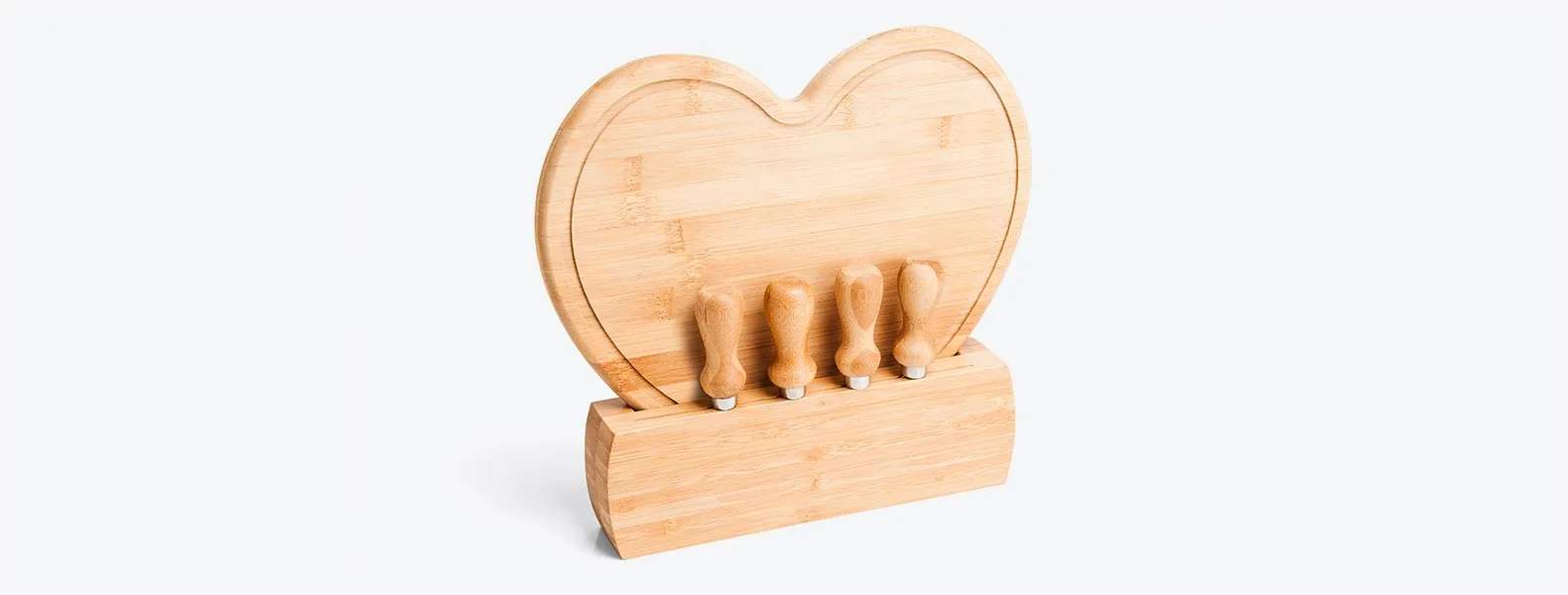 Kit para Queijo Com Tábua Formato Coração Personalizado com Logo