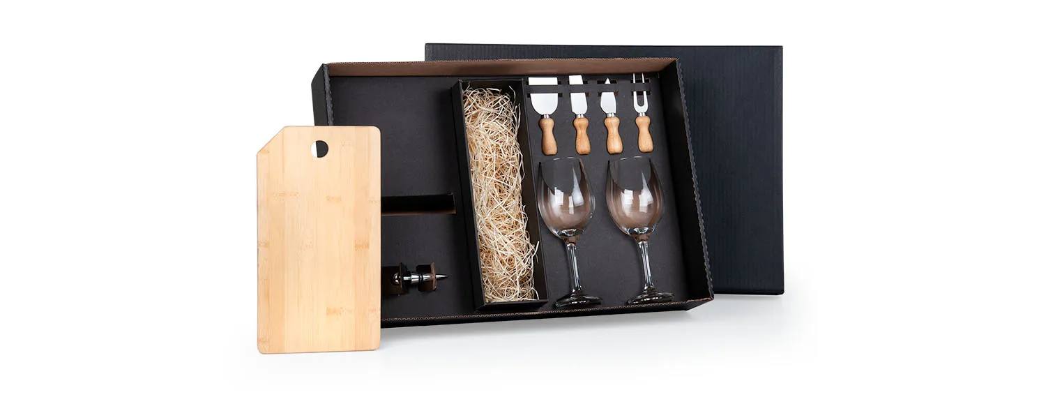 Kit Queijo e Vinho 8 Peças com Logo 