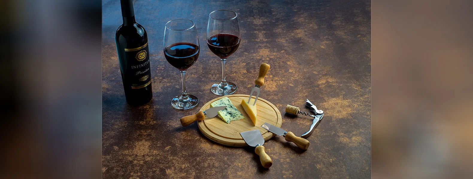 Kit Queijo e Vinho Com Abridor Saca Rolhas 8 Peças com Logo 